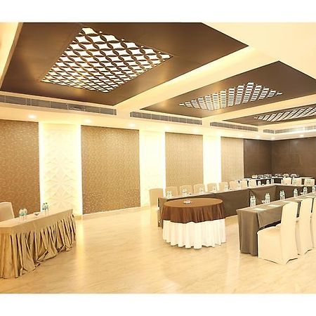 H Hotel Chennai Extérieur photo