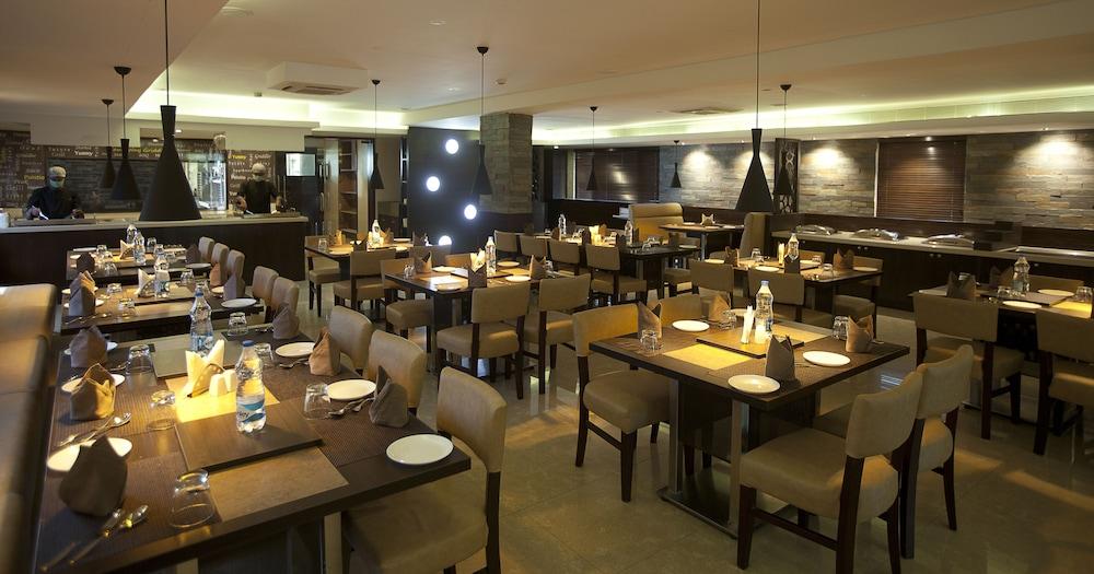 H Hotel Chennai Extérieur photo